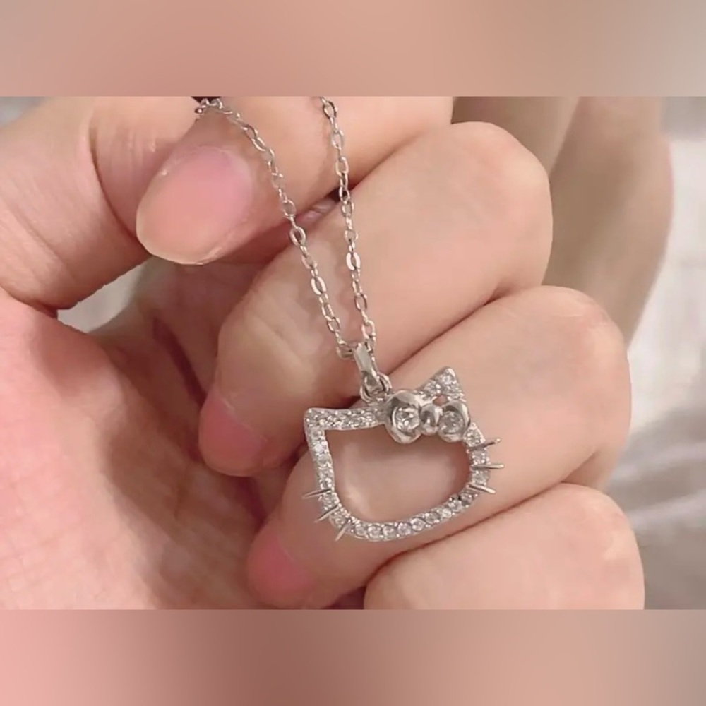NWT Hello Kitty Necklace
